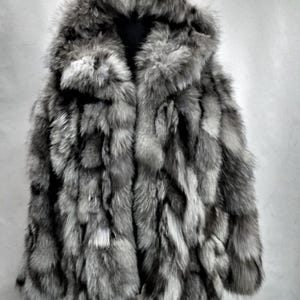 Real Silver frost Fox Fur Hooded Coat. Men’s Brand New Coat.with huge double fur hood.