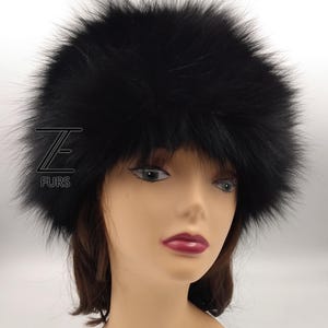 Headband or collar made of genuine black fox fur. Elastic round winter fur scarf, neck or head warmer. Fur covers both sides.