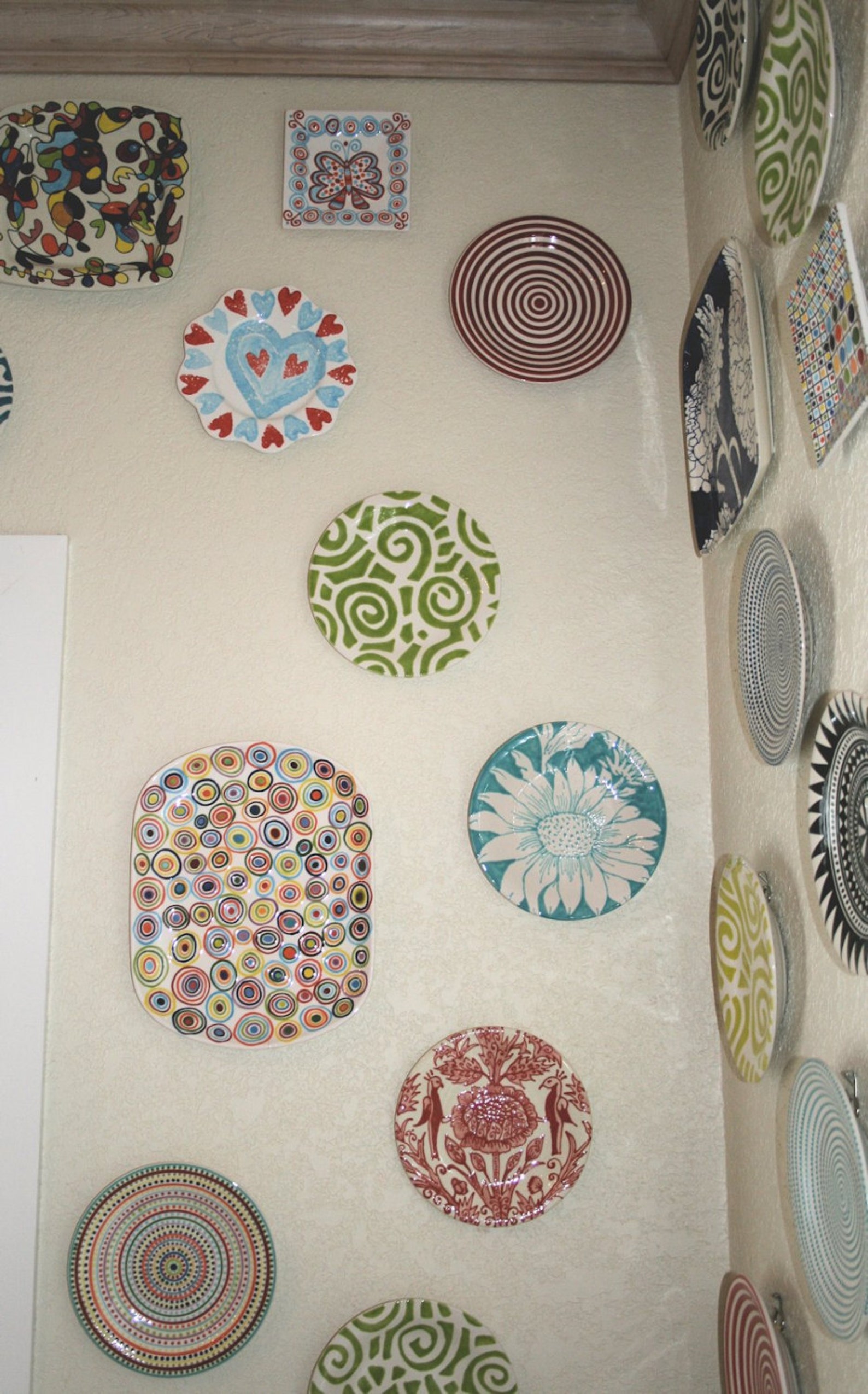 Extra Small Plate Hangers Set of Two 2 Invisible Disc Etsy