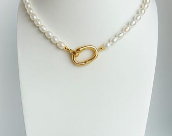 Collier de perles d'eau douce en plaqué or 18 carats, tour de cou en perles avec fermoir en or, bijoux minimalistes modernes, cadeau élégant pour elle, collier de mariée