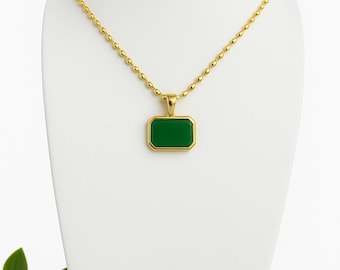 Green Agate Pendant Necklace | Gold-Plated Beaded Chain | Elegant Minimalist Jewelry | Gift For Her