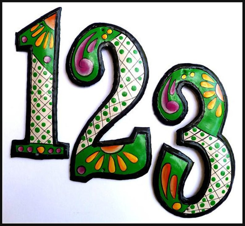 Шильдик дверной b. Пиньята "цифра 9". 1 number in outdoor. Unique numbers. Эстетичные обои на новый год 2022.