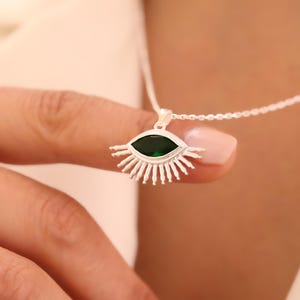 Dainty Emerald Necklace, Gemstone Necklace, May Birthstone Necklace, Teardrop Green Necklace, Queen Jewelry  Necklace