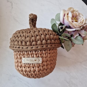 Handmade crochet acorn basket | Home decor | Storage Solution