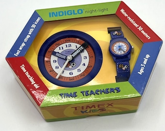 Reloj Timex Kids Indiglo Fast Wrap con temática deportiva y luz nocturna, estilo vintage 2004