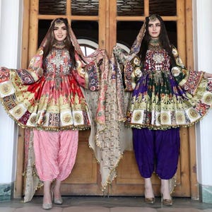 アフガニスタンのクチドレスセット、赤ピンクのドレス、緑紫のドレス、手作りの伝統衣装、お祭りパーティーの衣装、刺繍入りドレス
