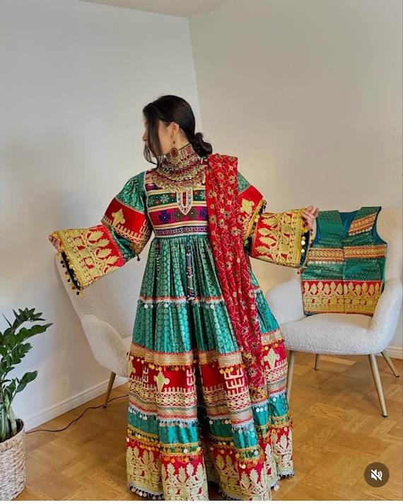 Embroidered Afghan Dress Set: Kuchi Vest & Jewelry - Cultural Outfit