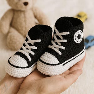 PDF Crochet Pattern Baby Sneakers – Unisex High Top Booties in 4 Sizes – Newborn to 9 Months – Intermediate Baby Shoes Tutorial Easy Pattern