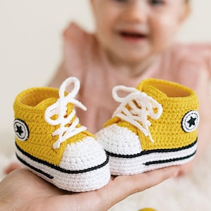Unisex Crochet Baby Booties Pattern PDF – High Top Sneakers PDF – 4 Sizes for Newborn to 9 Months – Easy to Follow Baby Shoes Tutorial
