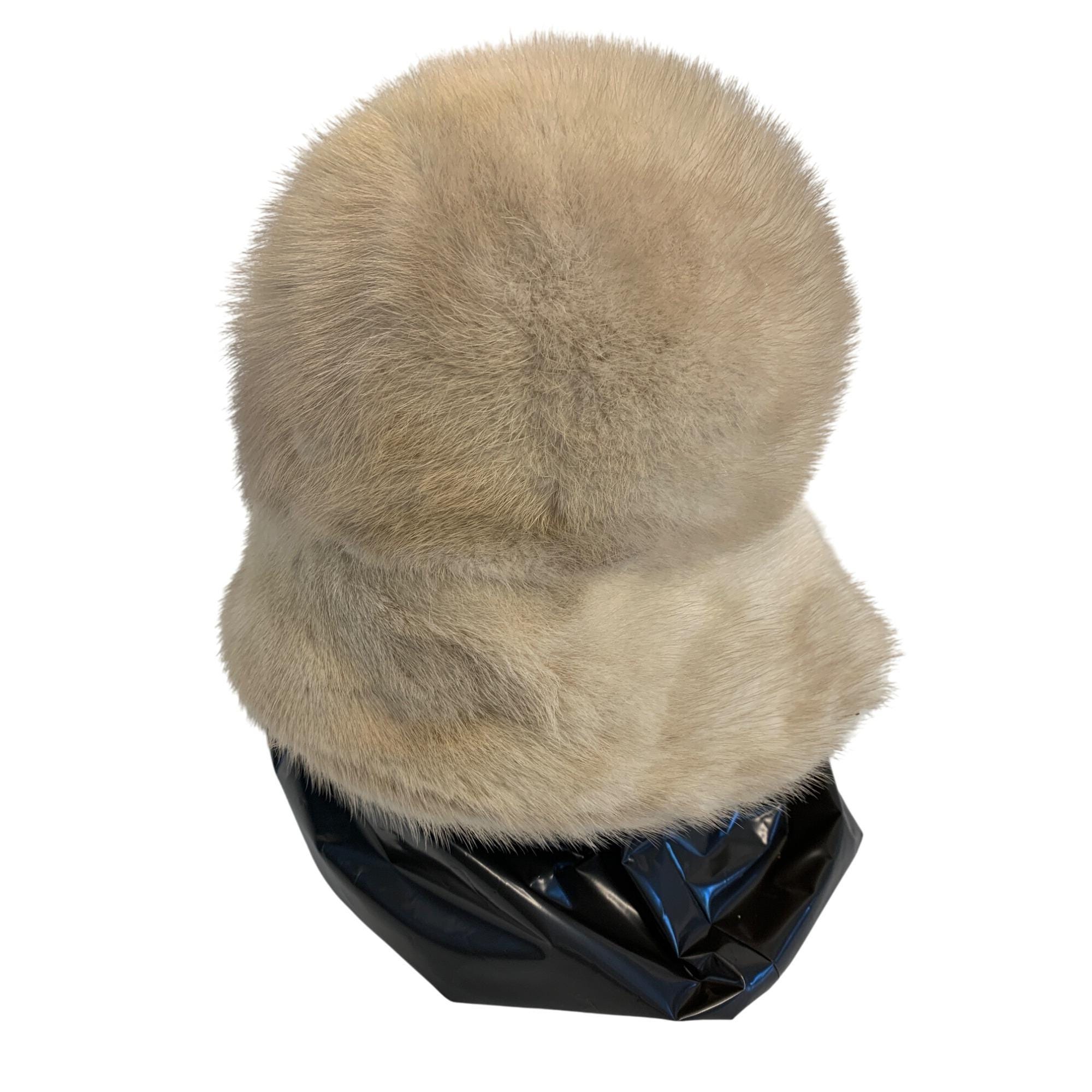 Vintage fur hat champagne color Vintage Blonde Mink Pillbox Hat With Bow – Very Breezy main image 2