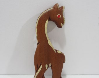 Vintage Hand Made Wooden Giraffe Pin Brooch