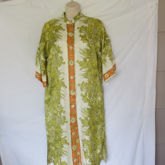 Vintage Seamprufe Robe/Bed Jacket