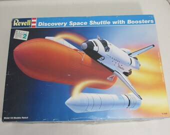 Vintage Revell Discovery Space Shuttle Model Kit