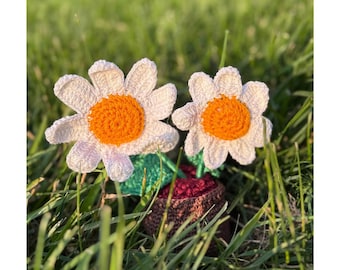 Handmade Crochet white Sunflowers in Pot – 6" Adorable Home & Office Decor Gift | Cheerful Gift for Desk, Office, or Nursery