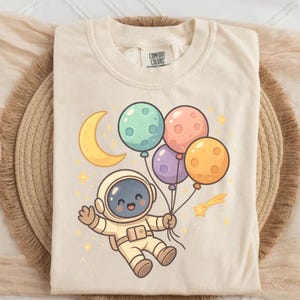 Comfort Colors Astronaut T-shirt: Balloon Planets, Galaxy Tee