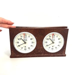 Vintage tower chess clock – mechanical, bakelite case, 1970s