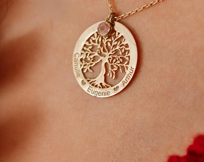 Family Tree Necklace – Personalized Gold Tree of Life Pendant with Engraved Names