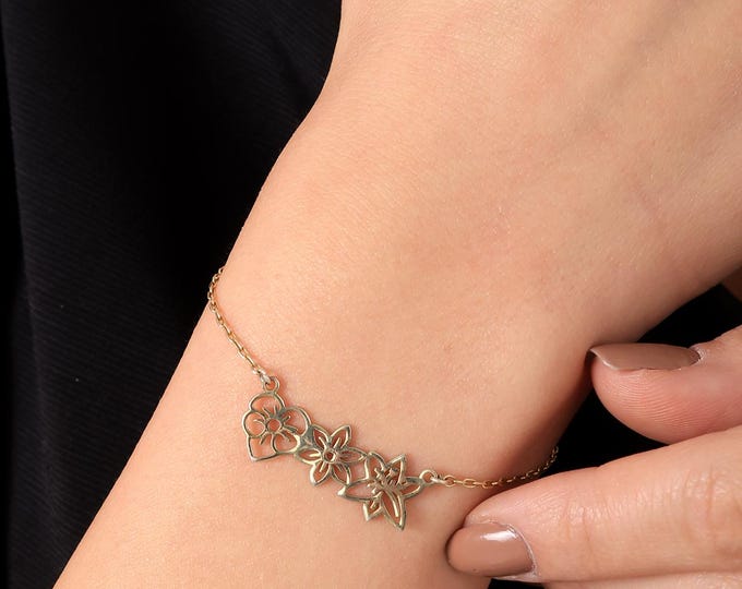 Birth Flower Bracelet – Custom Family Birth Month Floral Charm Jewelry