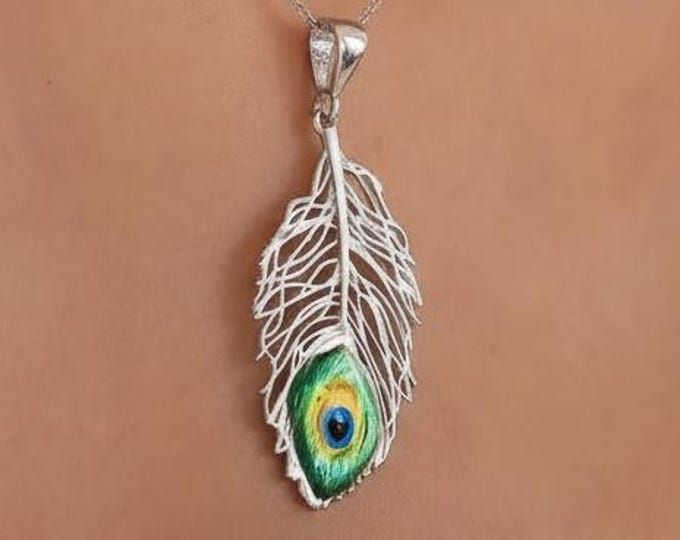 Peacock Feather Necklace – Colorful Nature-Inspired Pendant in 925 Sterling Silver