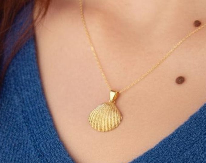 Sterling Silver Ocean Shell Pendant Necklace: Beach Jewelry Gift