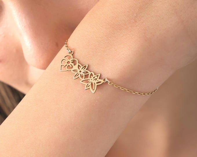 Grandma Birth Flower Bracelet, Multiple Birth Flowers Jewelry, Silver & Gold plated Personalized Gift for Mom or Nana, Mother's Day Bracelet