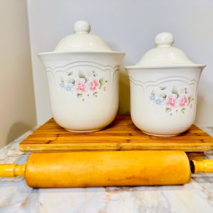 Vintage Pfaltzgraff Tea Rose Canister Set–Charming Floral Ceramic Jar–Retro Kitchen Decor-Collectible Kitchenware–Vintage Home Accent