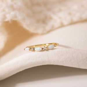 Delicate Opal Ring•Diamond & Opal Marquise Ring•Dainty Gold Celestial Jewelry•Promise Ring•Minimalist Stacking Rings•Gifts for Her•Mom Gifts