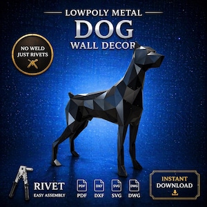Puede incluir: Decoración de pared de perro de metal negro de baja poli. La escultura geométrica está hecha de metal remachado y está en una pose de pie. La imagen incluye el texto "LOWPOLY METAL DOG WALL DECOR" y "NO WELD JUST RIVETS".