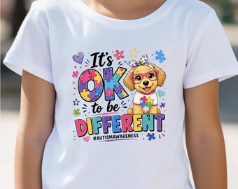 Está bien ser diferente PNG / Diseño de camiseta de concienciación sobre el autismo / Niña autista PNG / Sublimación para niños pequeños / Descarga digital sobre neurodiversidad