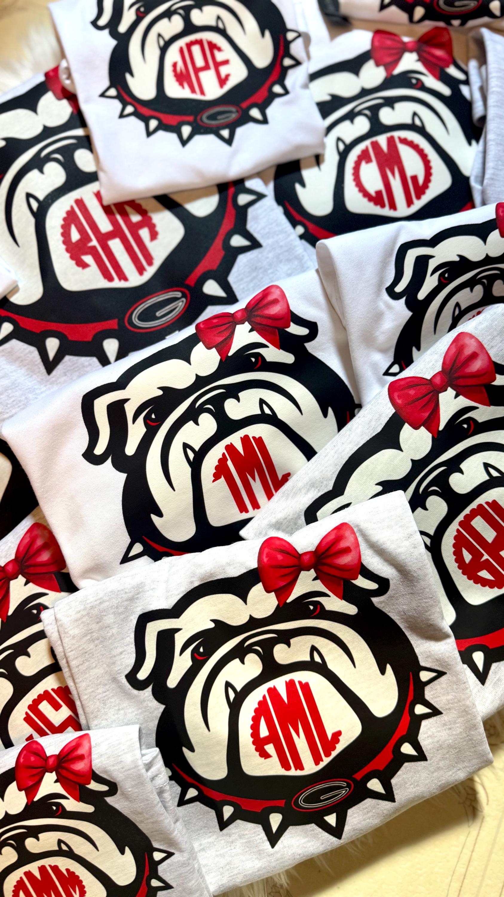 Camiseta con monograma de bulldog con lazo para niña, camiseta con monograma de bulldog, camiseta con monograma de bulldog de fútbol americano de Georgia, camiseta con monograma para niños de la UGA