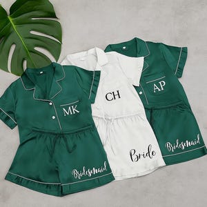 Personalised Satin Pajamas SetS, Custom Bride Short Pyjamas Set, Bridesmaids Matching Pajamas, Bridesmaid Pajamas Sets, Giftsfor Her