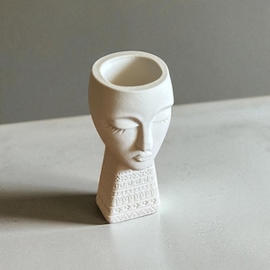 Betonowy wazon na biurko lub półkę, minimalistyczna, nowoczesna doniczka