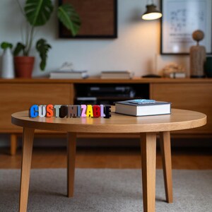 Bloques de letras de colores personalizables: decoración con nombre personalizado, regalo de iniciales personalizado, letras de hormigón arcoíris para escritorio y decoración de fiestas.