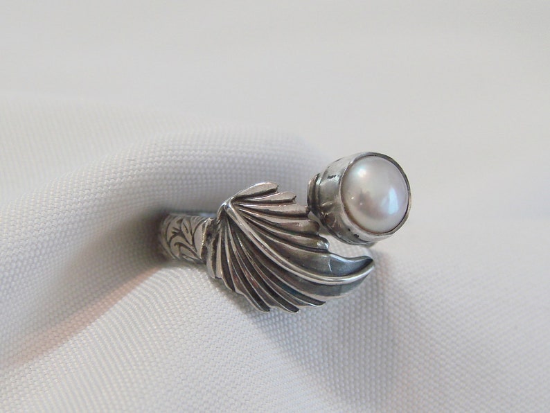 Pearl and Silver Ring - Etsy