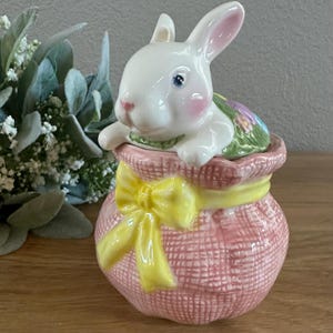 Vintage Handpainted Easter Bunny Covered Dish 6in