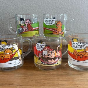 Vintage 1978 McDonald’s Garfield Jim Davis mugs~ set of 5