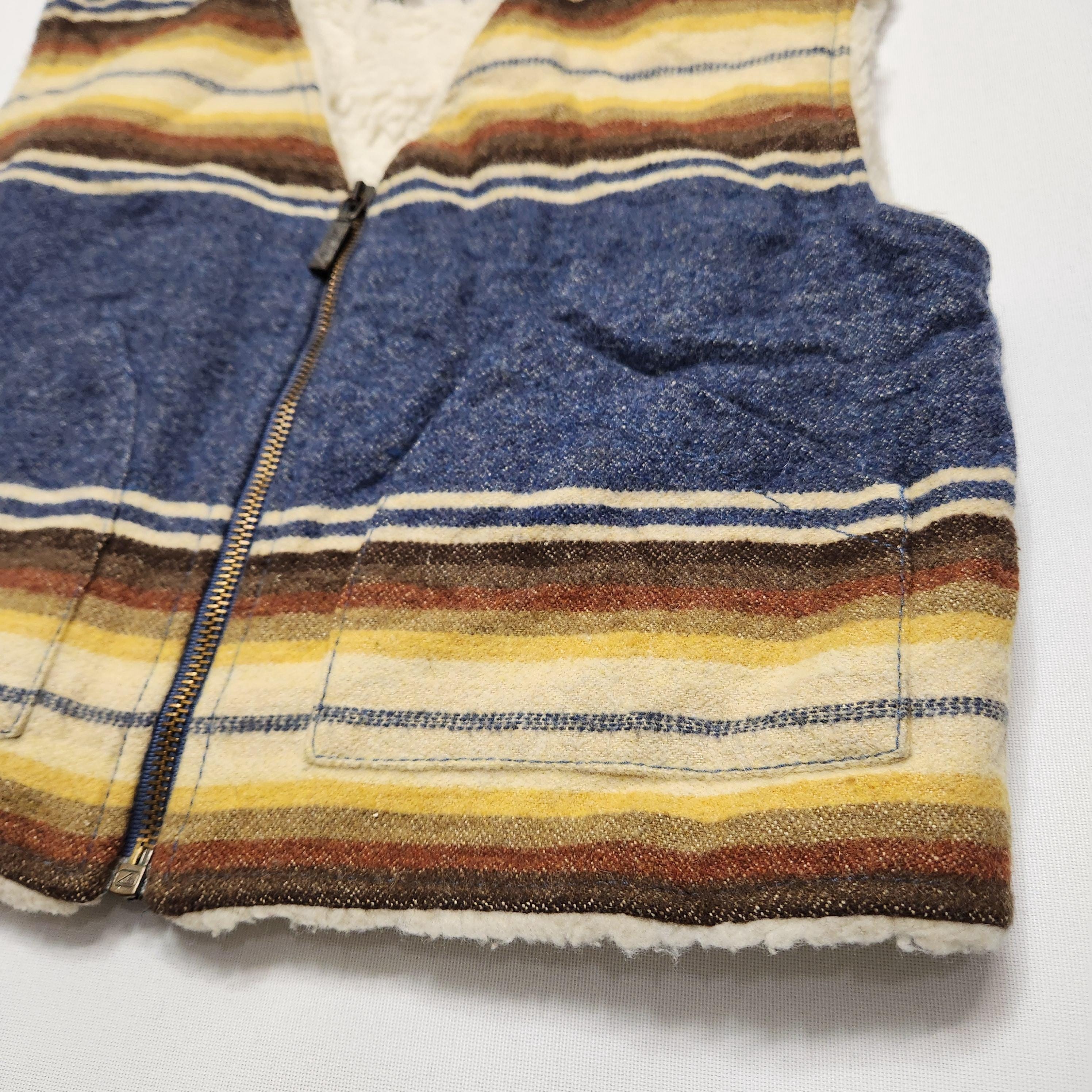 Vintage Levis Southwestern Blanket Stripe Sherpa Lined Zip Vest Size 4 image 4