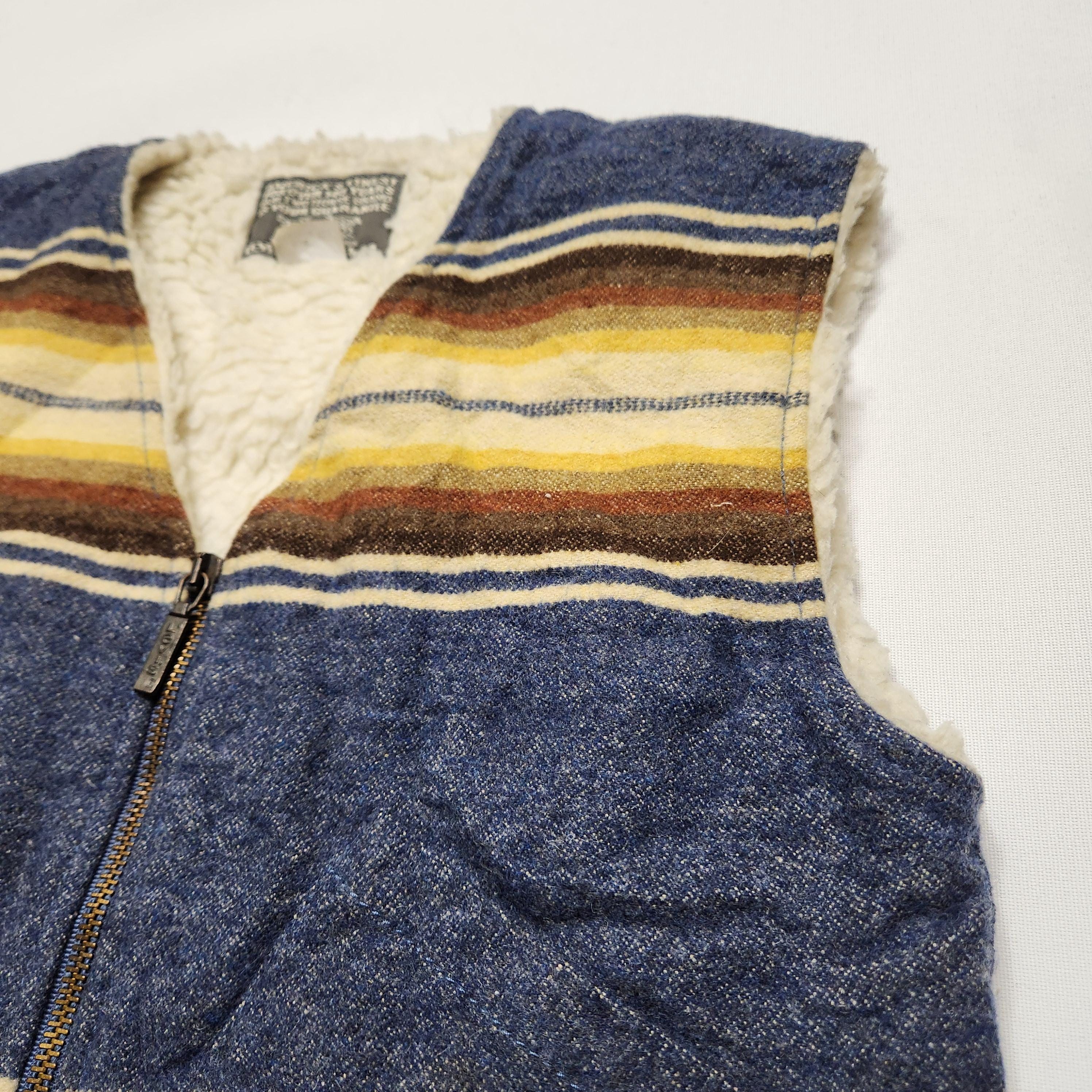 Vintage Levis Southwestern Blanket Stripe Sherpa Lined Zip Vest Size 4 image 2