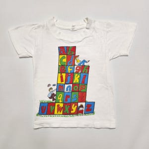 60s Kids Toddle Infant Vintage Alphabet Chart Cute Great Design Colourful Art Single Stitch White Tshirt /9m 12m 18m/Made in USA/100% Cotton
