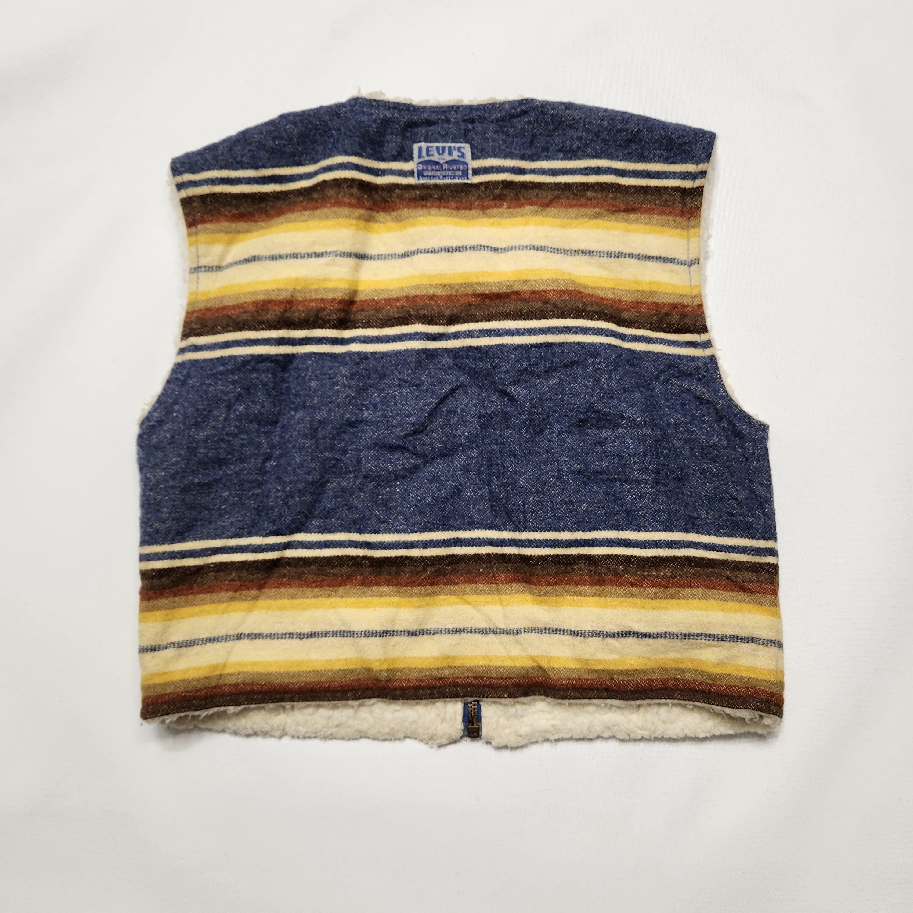 Vintage Levis Southwestern Blanket Stripe Sherpa Lined Zip Vest Size 4 image 10