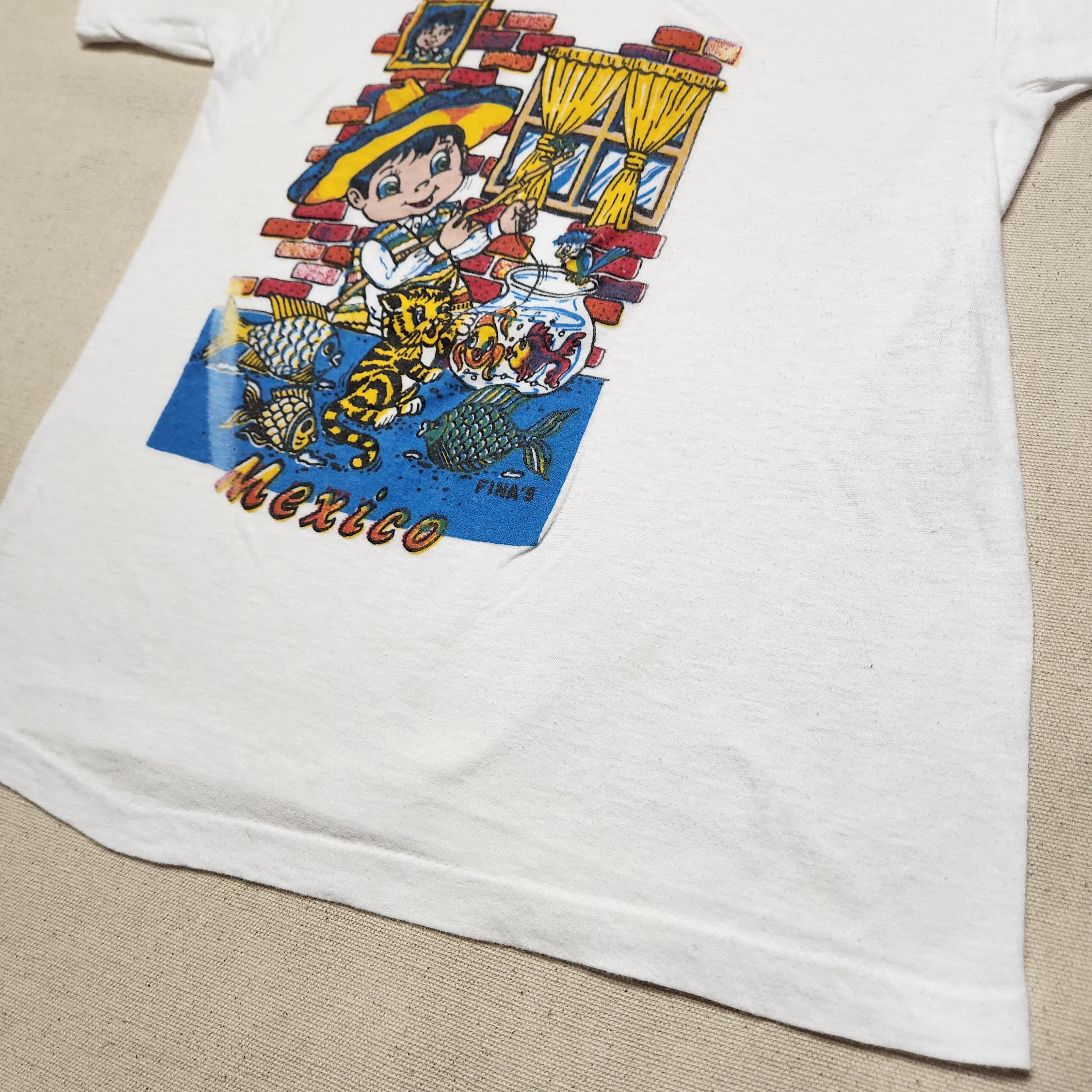 Vintage 80s Mexico Souvenir Tshirt: Fish, Cat & Boy Print image 5