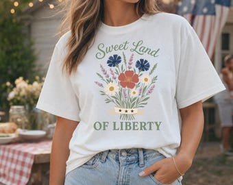 4th of July Shirt | Patriotic Mom Tee | Wildflower USA Top | Land of Liberty Tee | America 250 Gift | Comfort Colors Tee