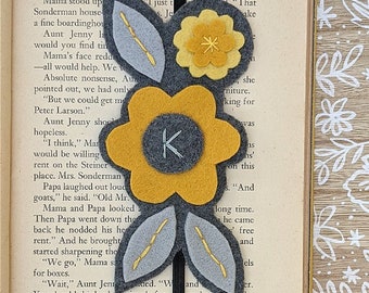 Personalized Bookmark - Book Club Gift - Fall Felt Flower - Book Lover - Initial Bookmark - Elastic Band - Bible Bookmark - Planner