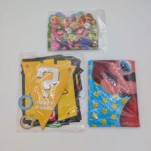 Mario Bros.Birthday Party Decorations Set; Banner + Ballon & Einladungen, 31 Stück, MB + TS
