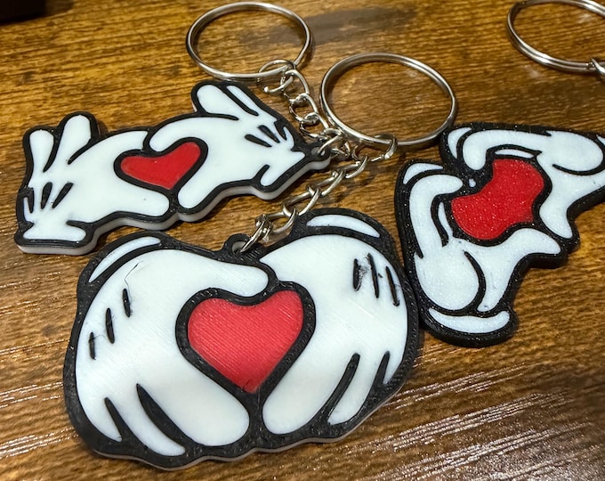 Mickey heart keychain, perfect gift for holidays or valentines. (Pack of three)