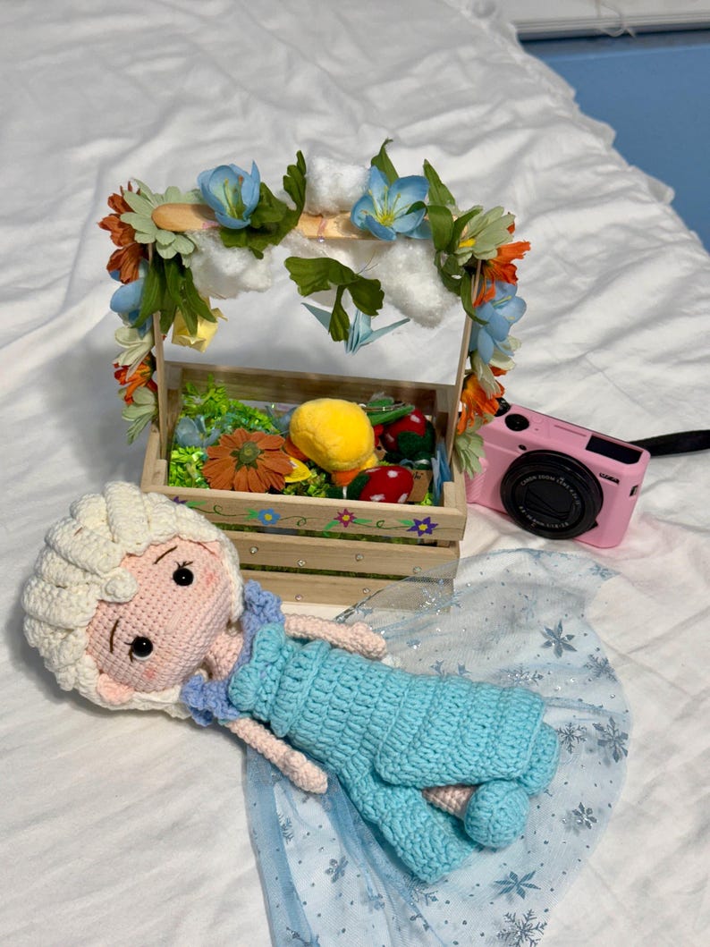 Frost Prinsessa Virkade Dockor - Handgjord Virkad Elsa & Anna Amigurumi Docka - Sagopresent till Flicka - Födelsedagspresent till Flicka - Frost Fan Elsa