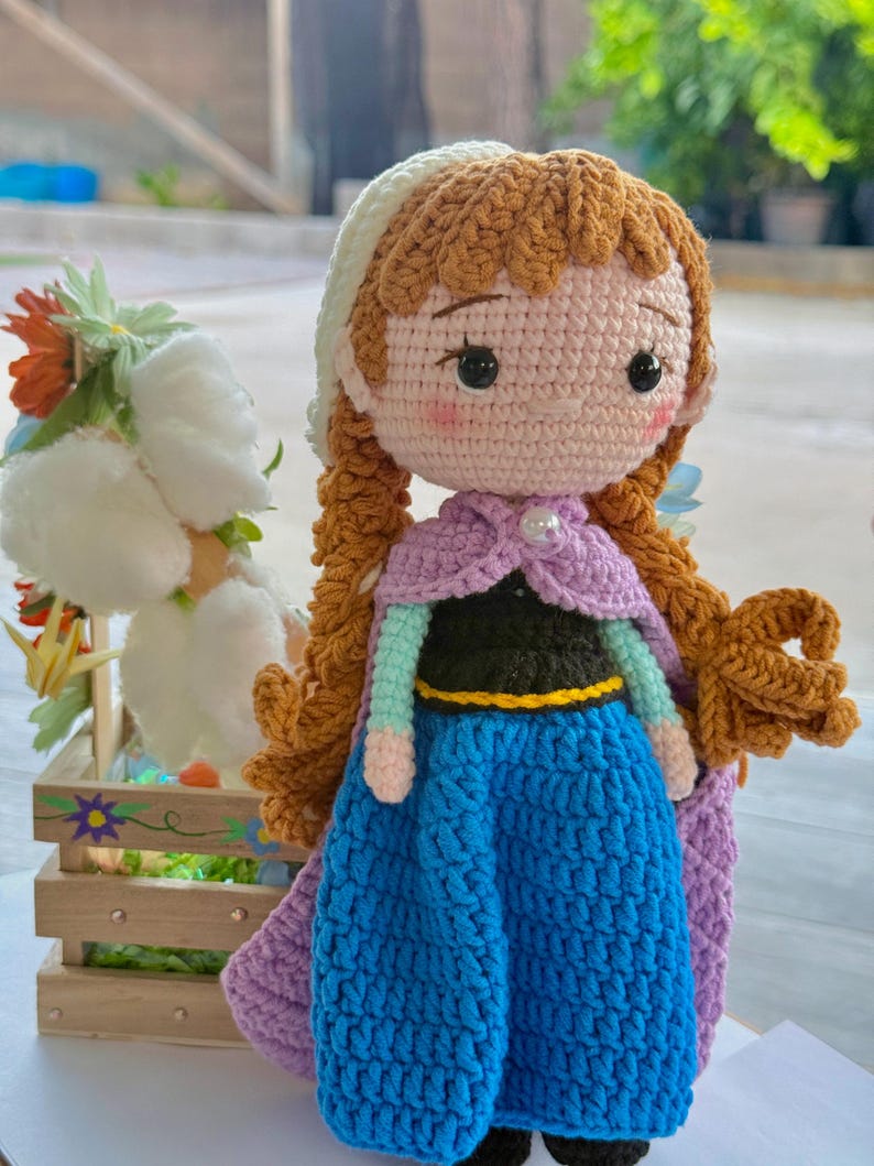 Frost Prinsessa Virkade Dockor - Handgjord Virkad Elsa & Anna Amigurumi Docka - Sagopresent till Flicka - Födelsedagspresent till Flicka - Frost Fan bild 6
