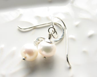 Pearl dangle earrings sterling silver freshwater pearl drop earrings bridal wedding gift for bridesmaids special occasion