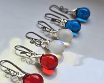 Patriotic Teardrop Dangle Earrings – Translucent Red White Blue Glass Beads, Lightweight 4th of July Jewelry, USA Holiday 250th Anniversary