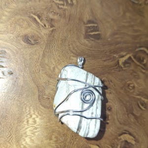Draht Gewickelt Stein Anhänger Schutz Talisman Pagan Schmuck Seehexe Amulett Erdmagie Halskette